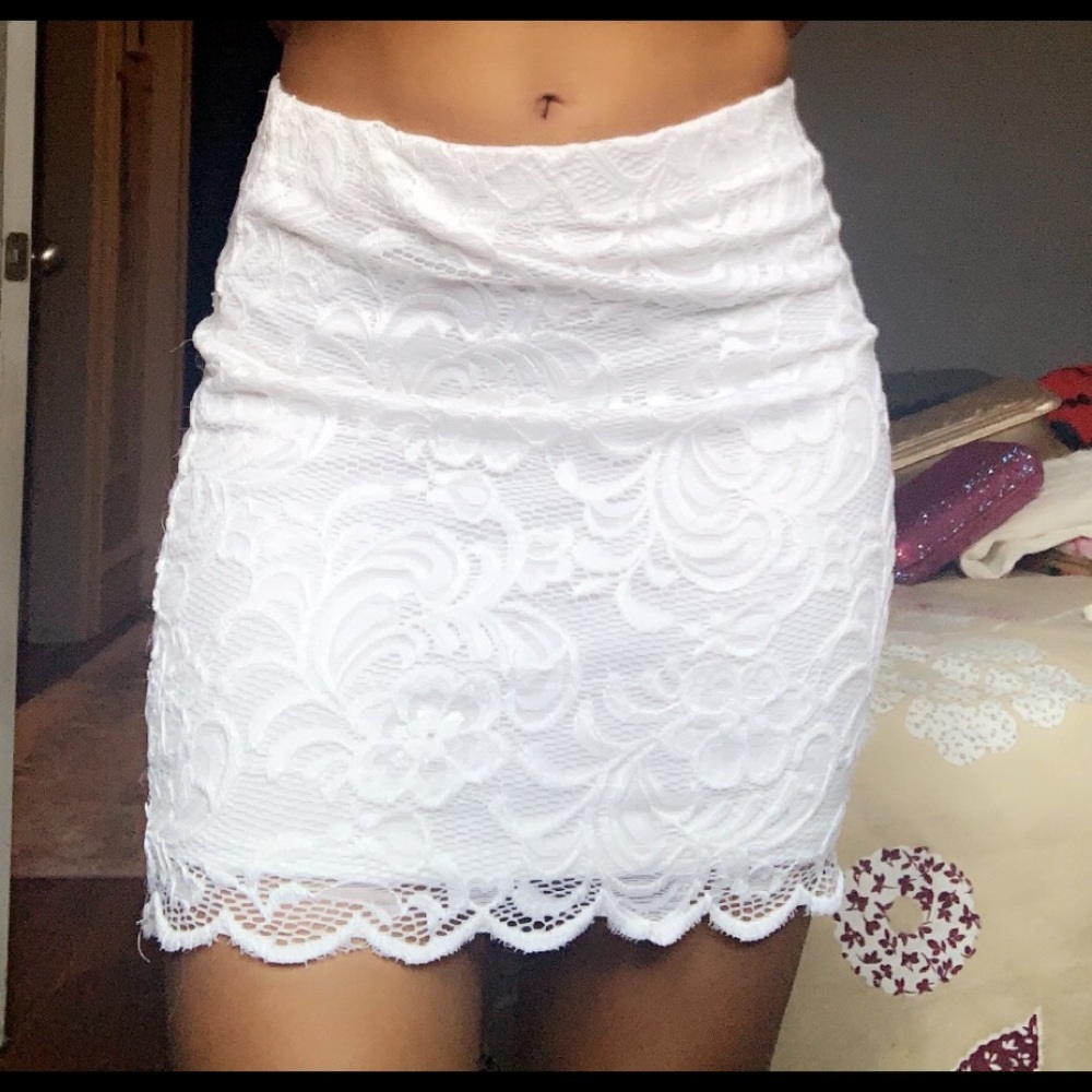 White lace skirt